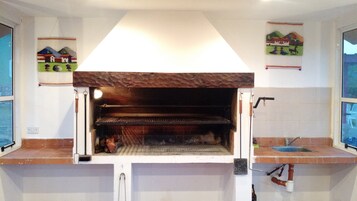 Área de parrillas y picnic