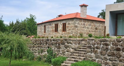 Room-paradise is Real at Vale Martinho Z