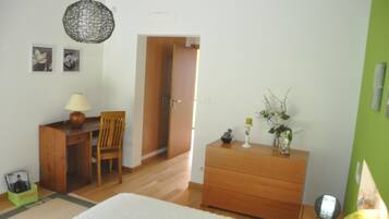Room, 1 Bedroom, Accessible, Smoking | 1 bedroom