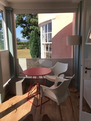 Living area - Stunning Executive Apartment on the Devon Coast (Exeter)