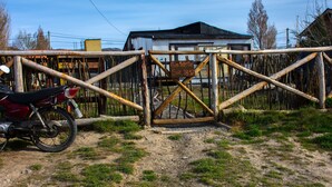 Property grounds - Simple Life High Thoughts (El Calafate)