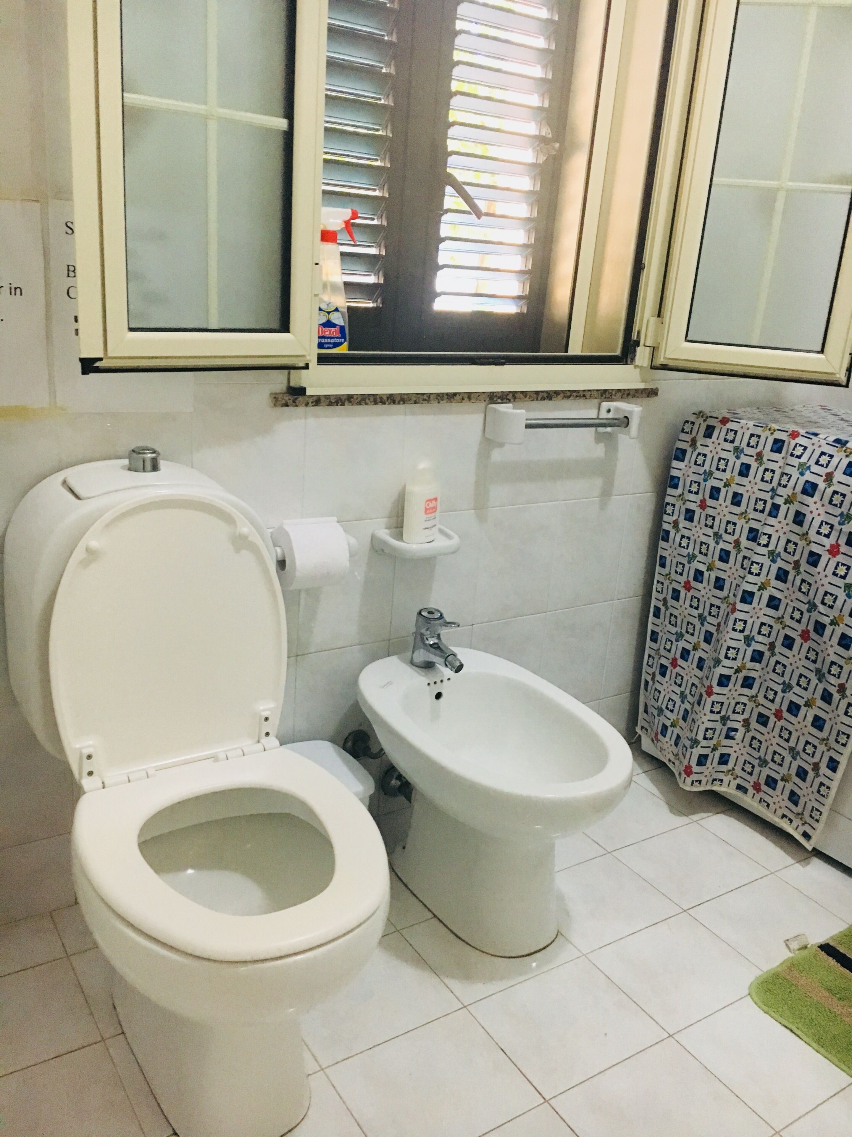 Bathroom amenities
