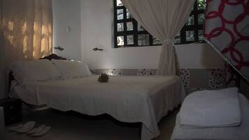 Bungalow, 2 Bedrooms, Accessible, Balcony | 2 bilik tidur, cadar katil