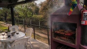 Cabin, 1 Bedroom, Smoking, Balcony | BBQ/picnic area