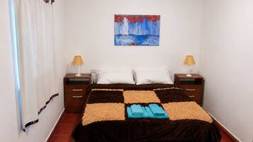 Cabaña, 1 habitación, fumadores, balcón | 1 dormitorio y wifi gratis
