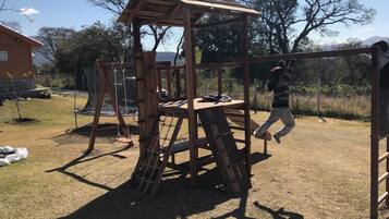 Apartment, 1 Schlafzimmer, Raucher, Balkon | Kinderbereich