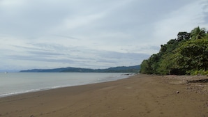 Unclassified image, 2 of 10, button - Hotel El Tesoro de Sir, Drake Bay (Drake Bay)