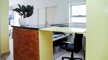 Room, 1 Bedroom, Terrace, Mountain View | Interior