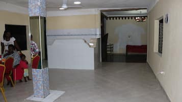 Habitación, 1 habitación, para fumadores, alberca privada | Sala de estar