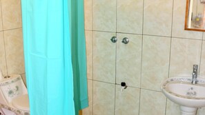 Habitación, 1 habitación, fumadores, piscina privada | Baño