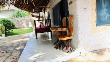 Zimmer, 1 Schlafzimmer, Raucher, eigener Pool | Terrasse/Patio
