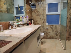 Room, 1 Bedroom, Smoking, Balcony | Bathroom | Soap, shampoo