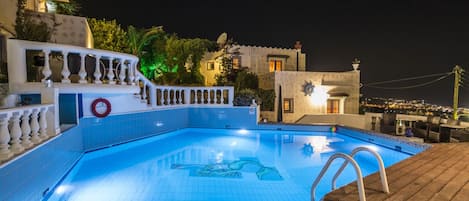Apartment, 1 Bedroom, Balcony, Garden View | Pool | Outdoor pool