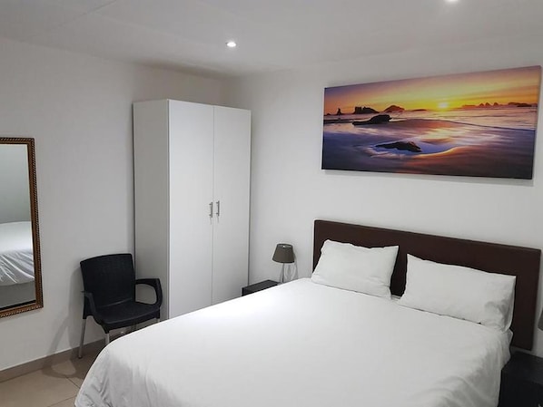 1 bedroom, iron/ironing board, free WiFi