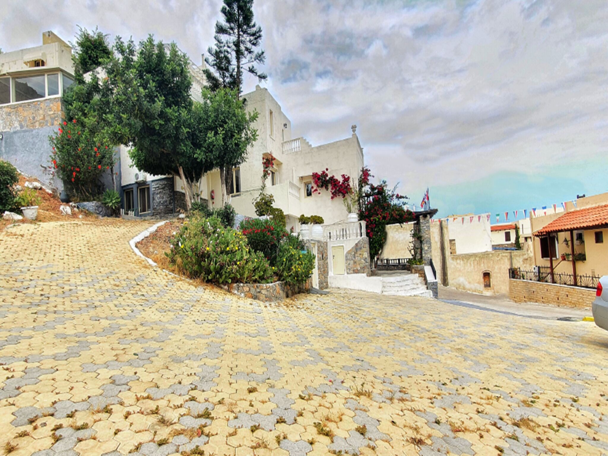 Studio, 1 phòng ngủ, hút thuốc, ban công | Bãi đậu xe | Bãi đậu xe tự phục vụ miễn phí 