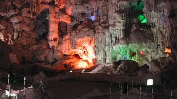 Room, 1 Bedroom, Smoking | Point of interest