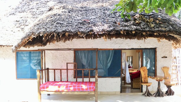 Terrace/patio - Room-a Wonderful Beach Property in Diani (Mombasa)