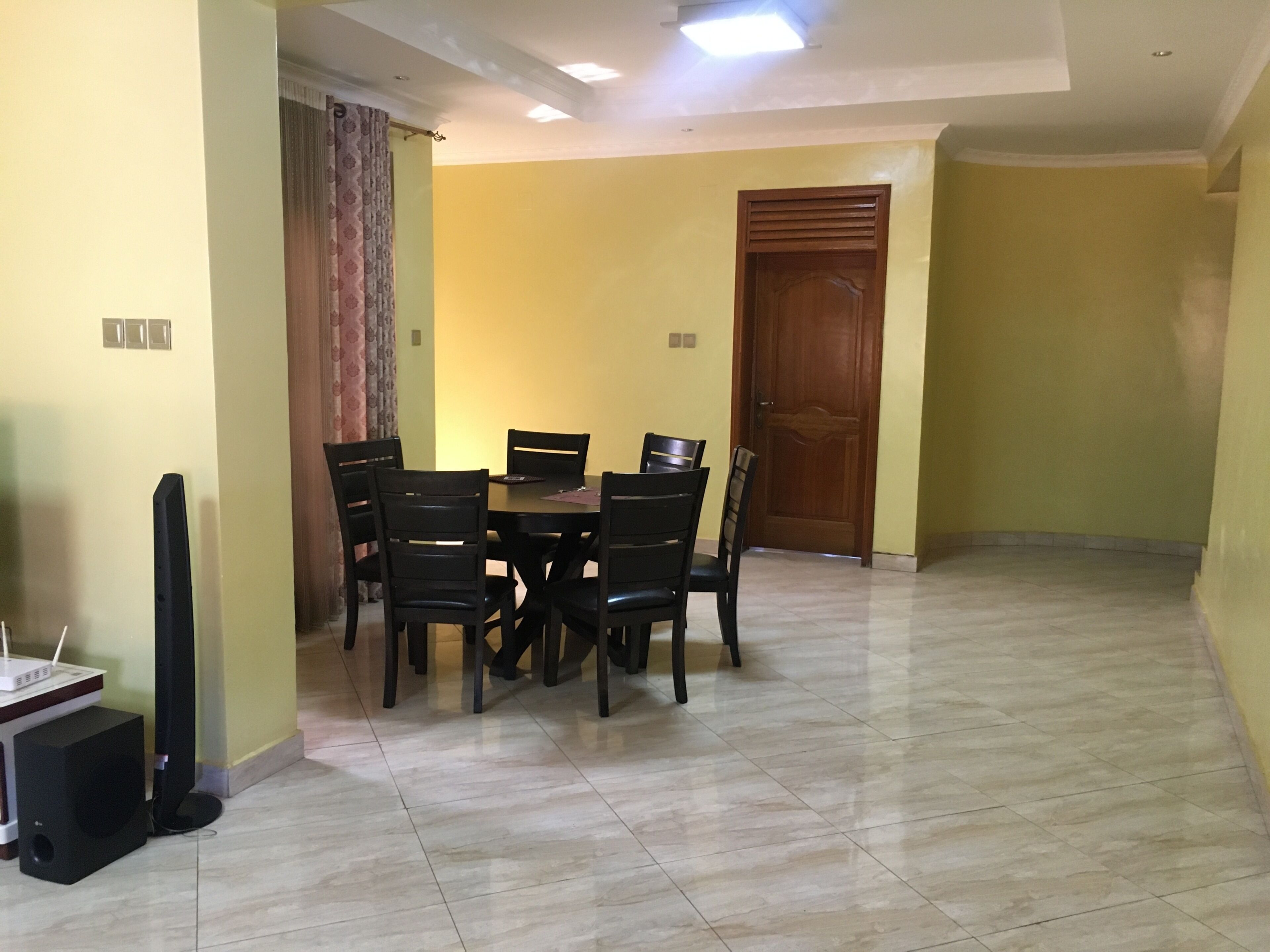 Shared Dormitory, 1 Bedroom, Balcony | Dining room