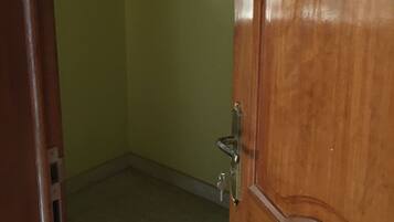 Shared Dormitory, 1 Bedroom, Balcony | Property entrance