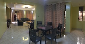 تناول الطعام