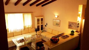 Living area - Sani Pool Beach Villa (Kassandra)