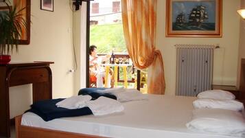 Chambre, 1 chambre, balcon