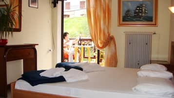 Room, 1 Bedroom, Balcony | 1 bedroom