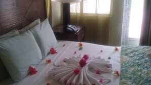 Unclassified image, 5 of 10, button - Room in Guest Room - Aanola Villas 6b Tranquil Privy Boudoir (Castries)