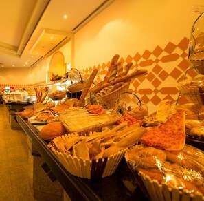 Dining - Le Mirage New Tiran Naama Bay by the sea (Sharm El Sheikh)