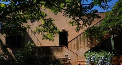 Casa Fondachello Strada Vicinale Fondachello Ciaramitaro