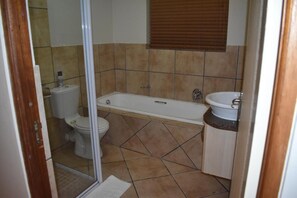 Bathroom - Soeteweide North Bb - City Of George - (George)