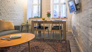 Living room - Lake - Pleasant 2-bdr Apt in City Center (Copenhagen)