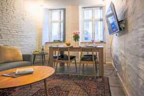 Living room - Lake - Pleasant 2-bdr Apt in City Center (Copenhagen)