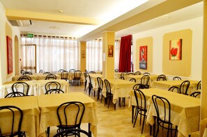 Dining - New Hotel Cirene Single Room Economy (Rimini)