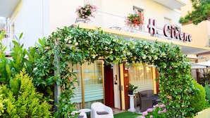 Unclassified image, 5 of 28, button - New Hotel Cirene Single Room Economy (Rimini)