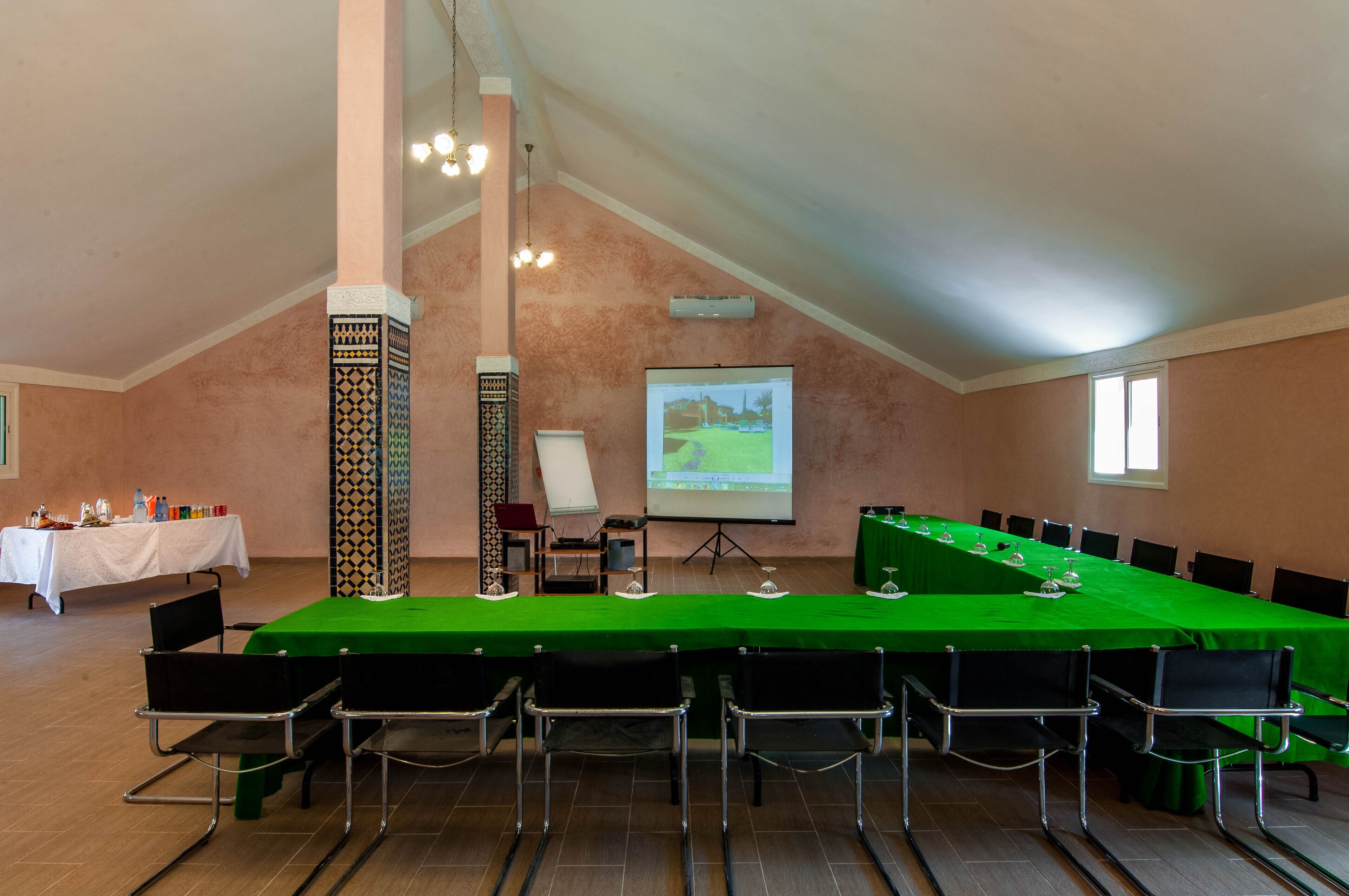 Foto - Double room in a charming villa in the heart of Marrakech palm grove