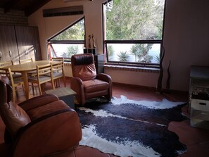 客房, 1 间卧室, 露台, 花园景观 | 住宿内部