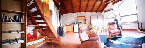 Room in Guest Room - Home Away From Home With Friendly Hosts