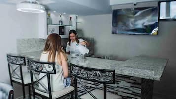 Habitación, 1 habitación, para fumadores, vista a la ciudad | Comedor