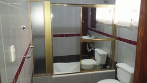 Bathroom - Jyd Atlantis With Pool (Santo Domingo)