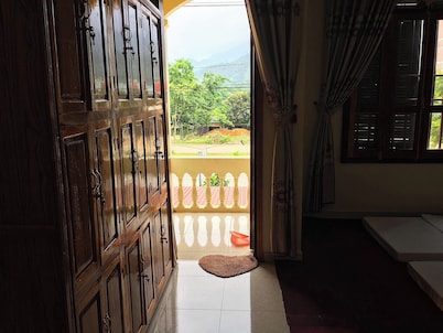 Room-ha Giang Paradise Hostel & Tours