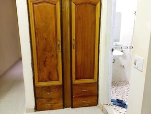 Phòng tập thể, 2 phòng ngủ, phù hợp cho người khuyết tật, hút thuốc | Phòng tắm