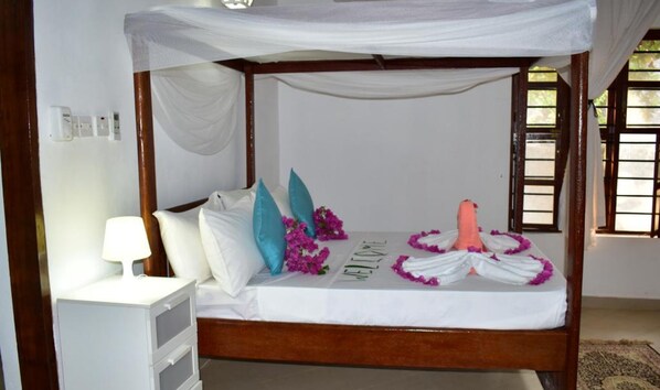 Zimmer, 1 Schlafzimmer, Balkon | 1 Schlafzimmer