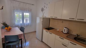 Apartment, 1 Schlafzimmer, barrierefrei, Raucher | Eigene Küche