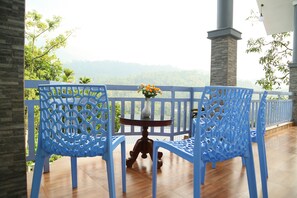 Room, 1 Bedroom, Smoking, Balcony | Exterior