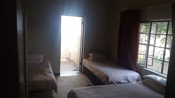 Asrama Umum, 1 kamar tidur, patio, pemandangan kebun | 1 kamar tidur