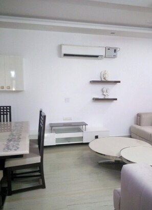 Apartment, 3 Bedrooms, Accessible, Terrace | Living room