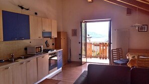 Interior - Molvenolago Apartment (Molveno)