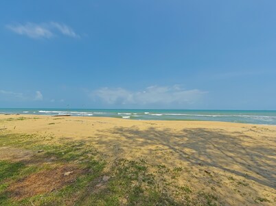 Hotel O Bari Indah Beach Resort