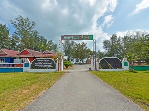 Fachada de la propiedad